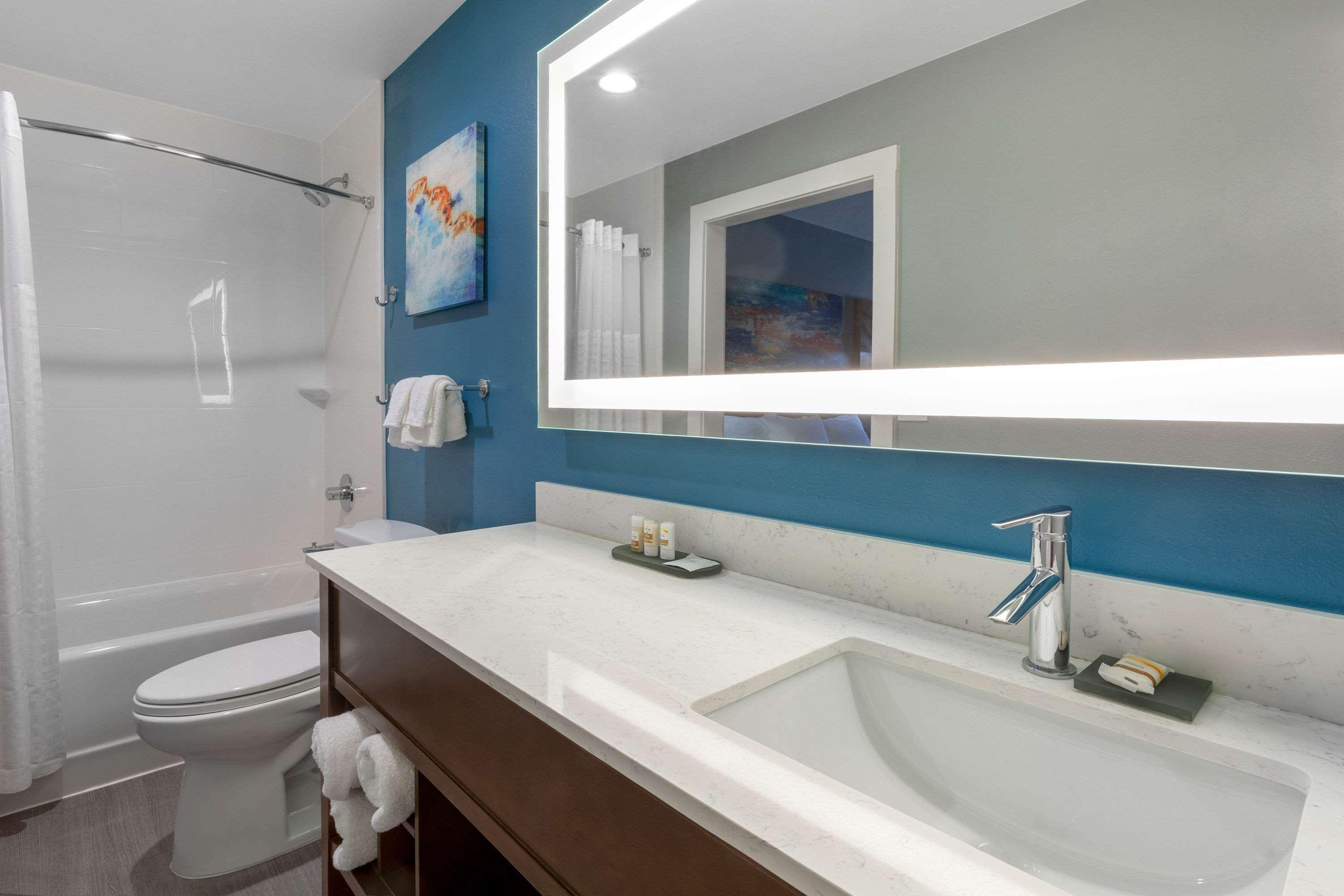 La Quinta By Wyndham Ft. Myers - Sanibel Gateway Hotel Fort Myers Exterior photo