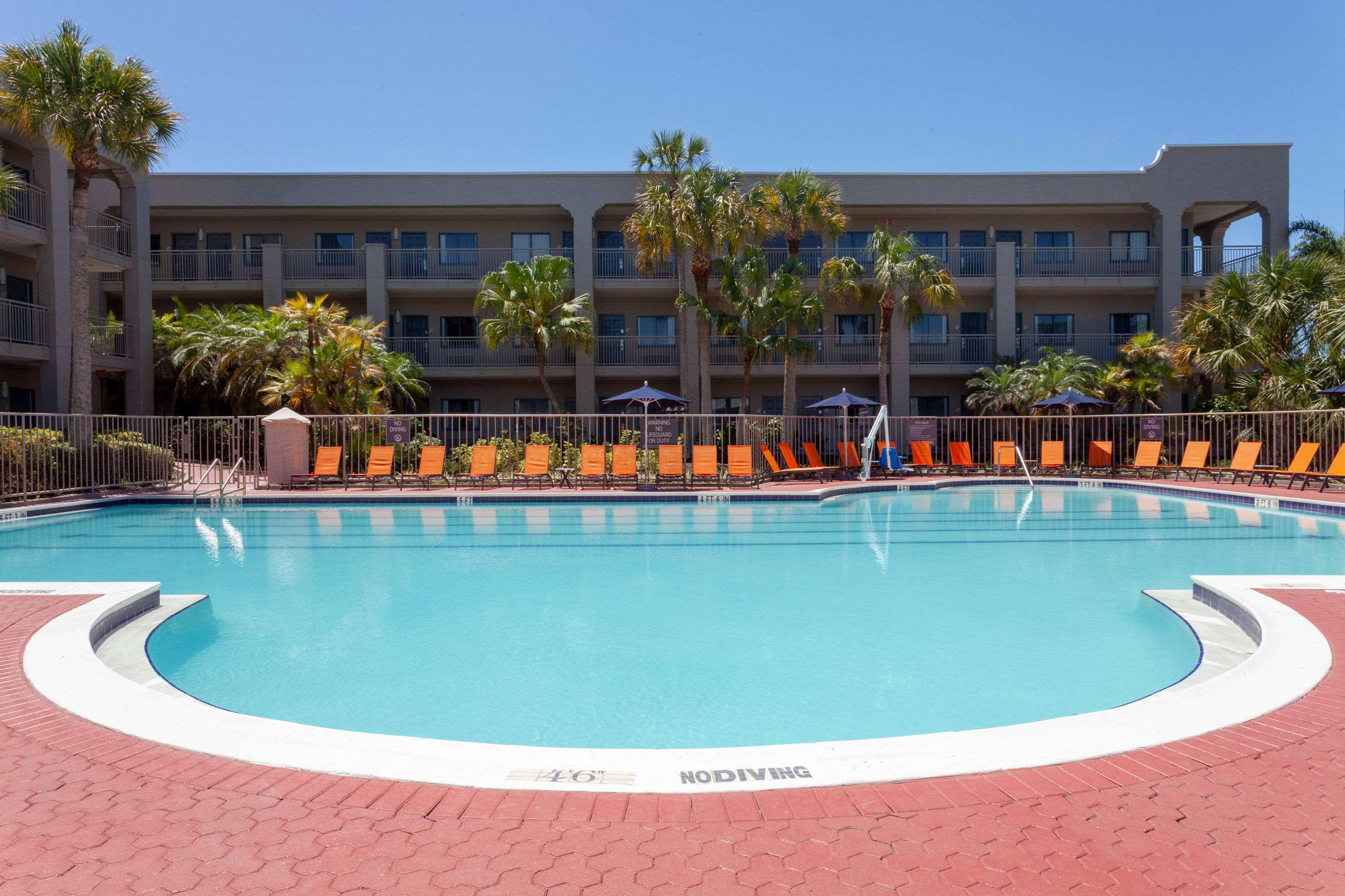 La Quinta By Wyndham Ft. Myers - Sanibel Gateway Hotel Fort Myers Exterior photo