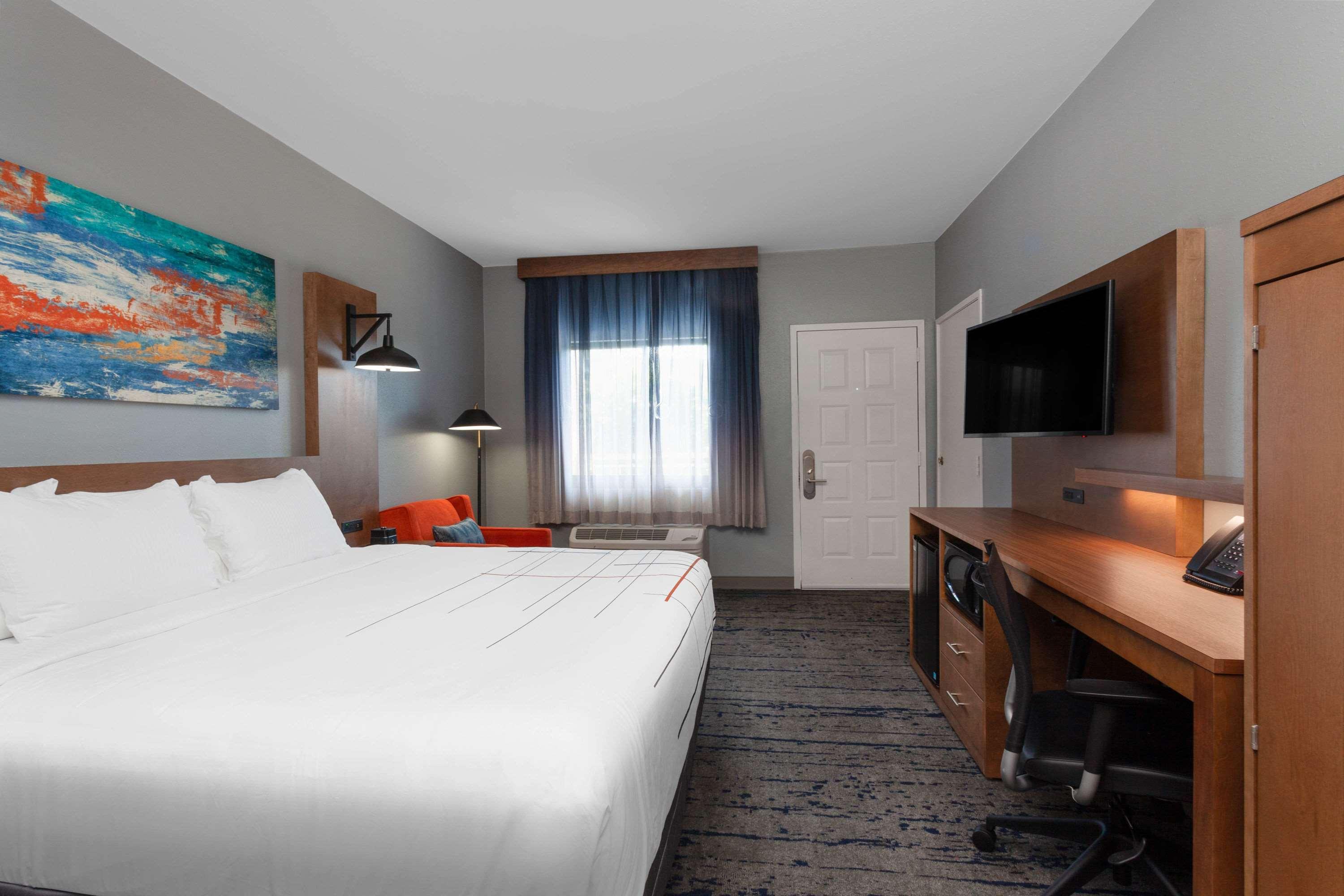 La Quinta By Wyndham Ft. Myers - Sanibel Gateway Hotel Fort Myers Exterior photo
