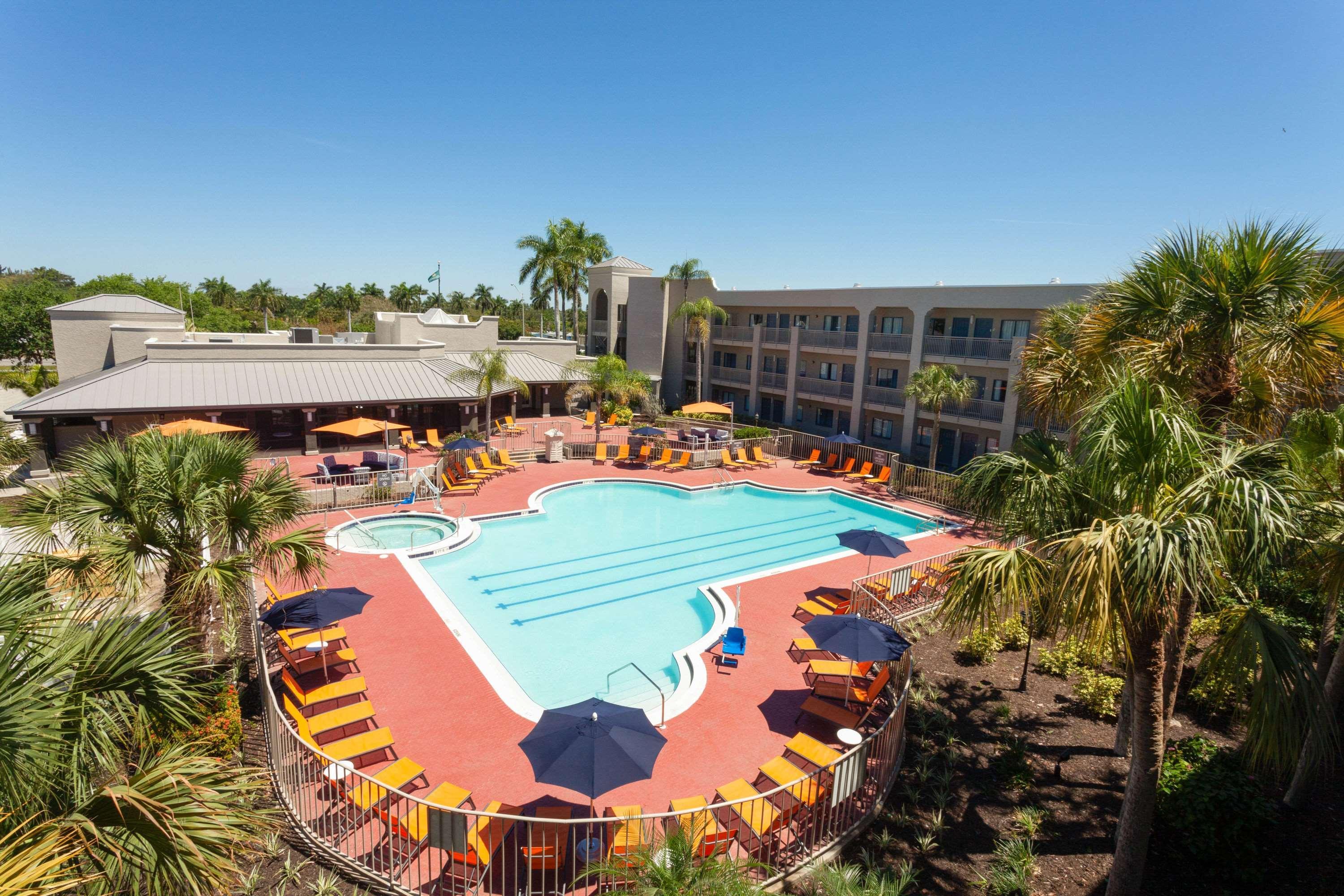 La Quinta By Wyndham Ft. Myers - Sanibel Gateway Hotel Fort Myers Exterior photo