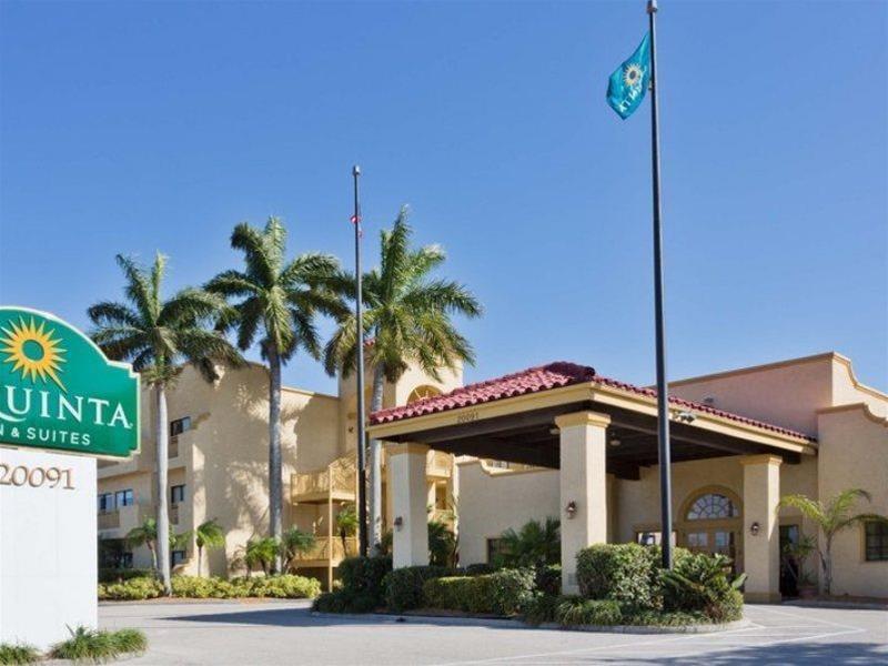 La Quinta By Wyndham Ft. Myers - Sanibel Gateway Hotel Fort Myers Exterior photo