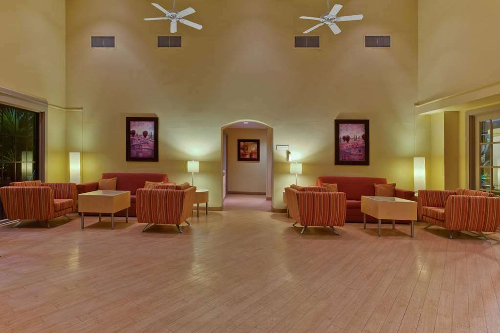 La Quinta By Wyndham Ft. Myers - Sanibel Gateway Hotel Fort Myers Interior photo