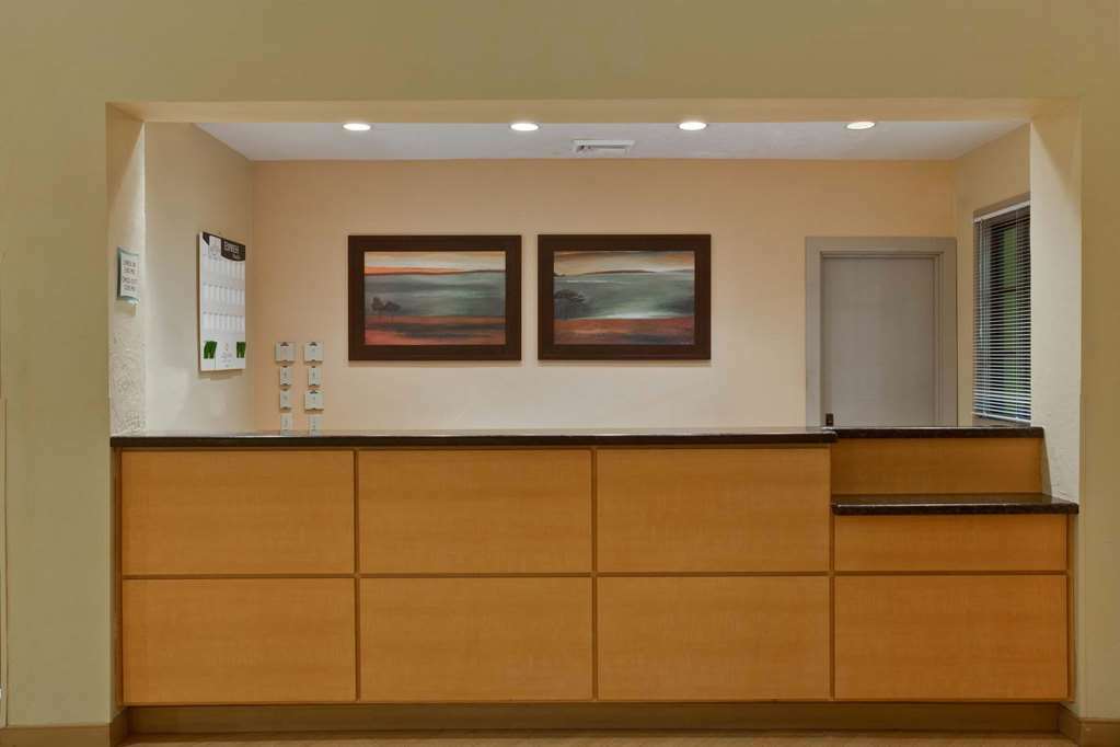 La Quinta By Wyndham Ft. Myers - Sanibel Gateway Hotel Fort Myers Interior photo